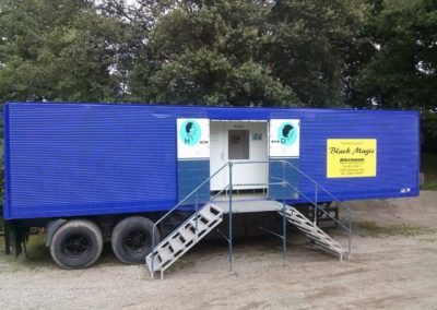 LKW Toilettenwagen Auflieger
